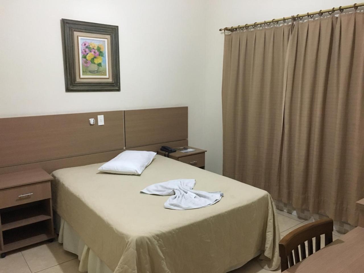 Hotel Vila Rica Алфенас Экстерьер фото